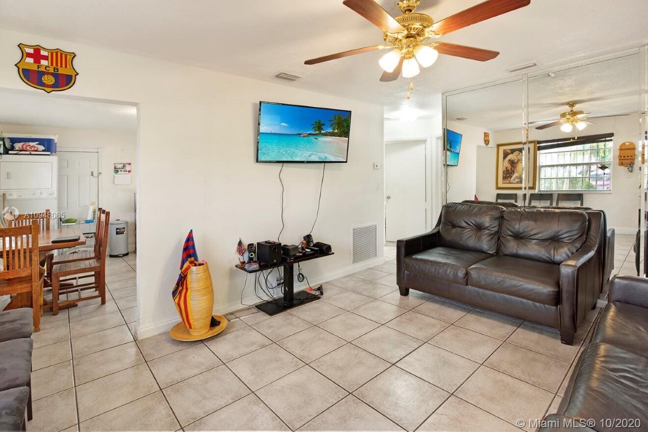 See details / 2770 sq. ft. $ 2020-10-26 0 Photo
