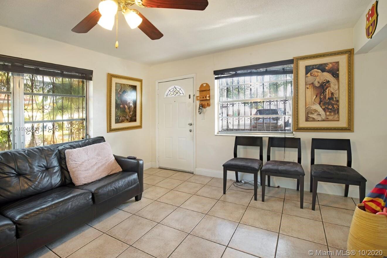 See details / 2770 sq. ft. $ 2020-10-26 0 Photo