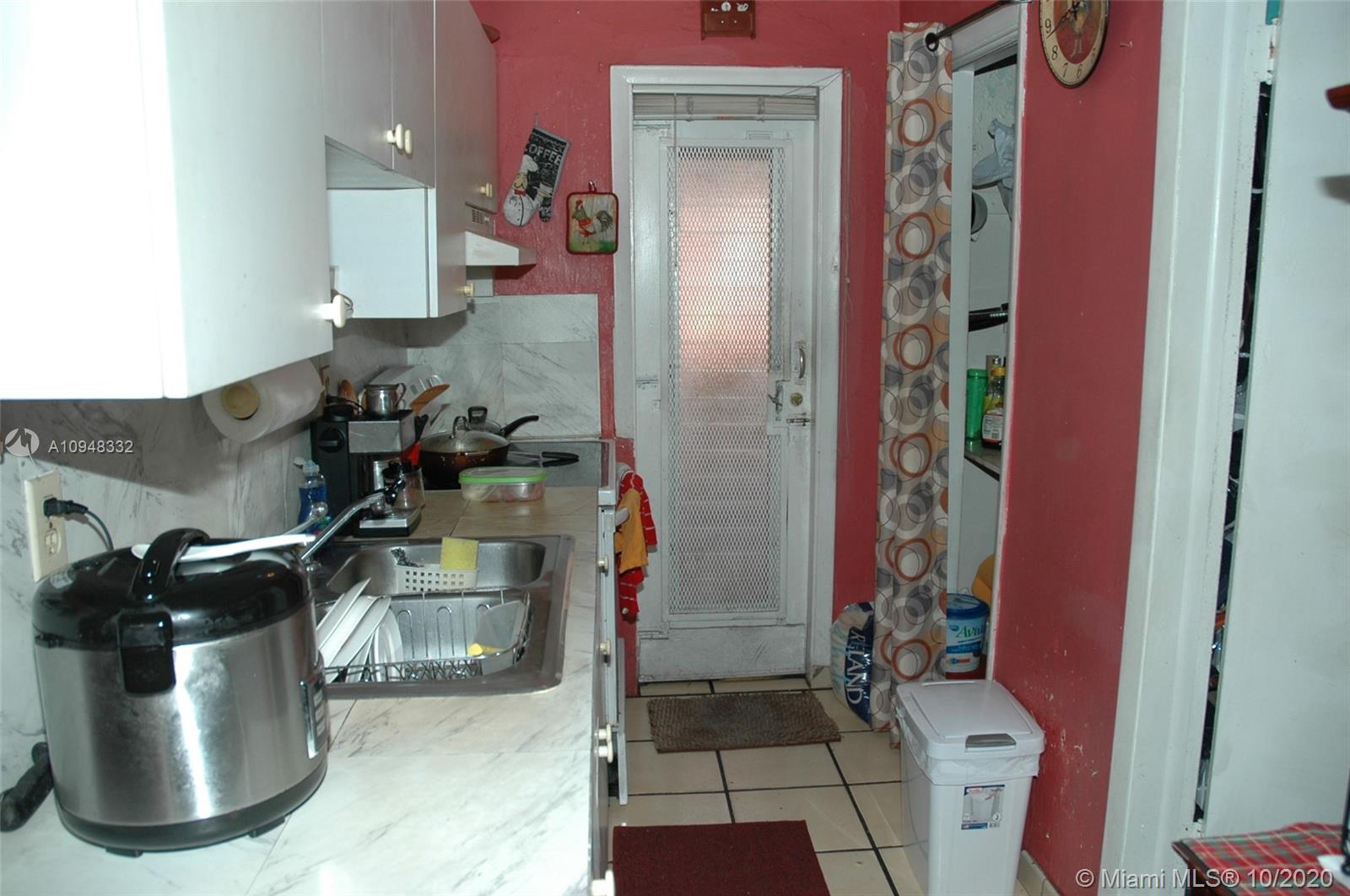 See details / 1712 sq. ft. $ 2020-10-26 0 Photo