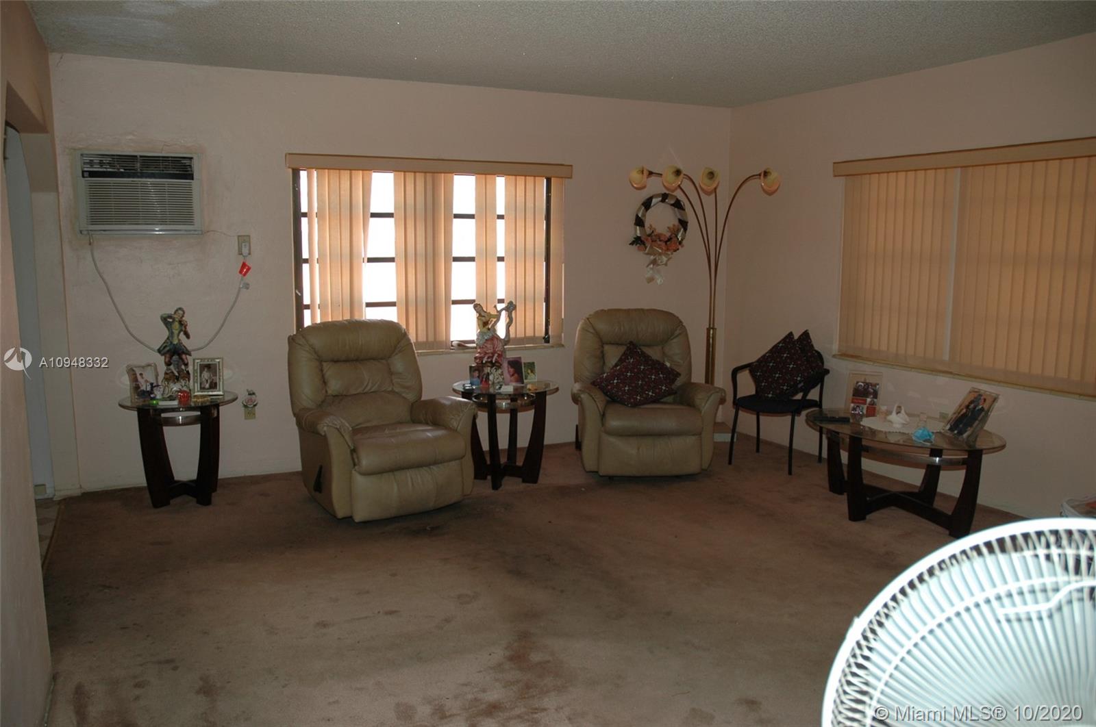 See details / 1712 sq. ft. $ 2020-10-26 0 Photo