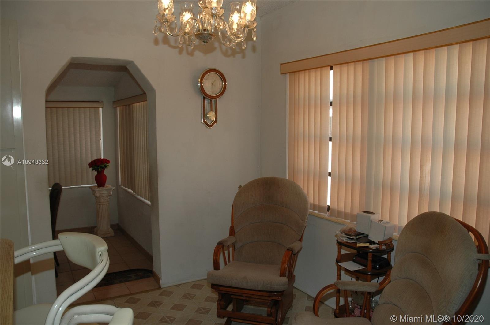 See details / 1712 sq. ft. $ 2020-10-26 0 Photo