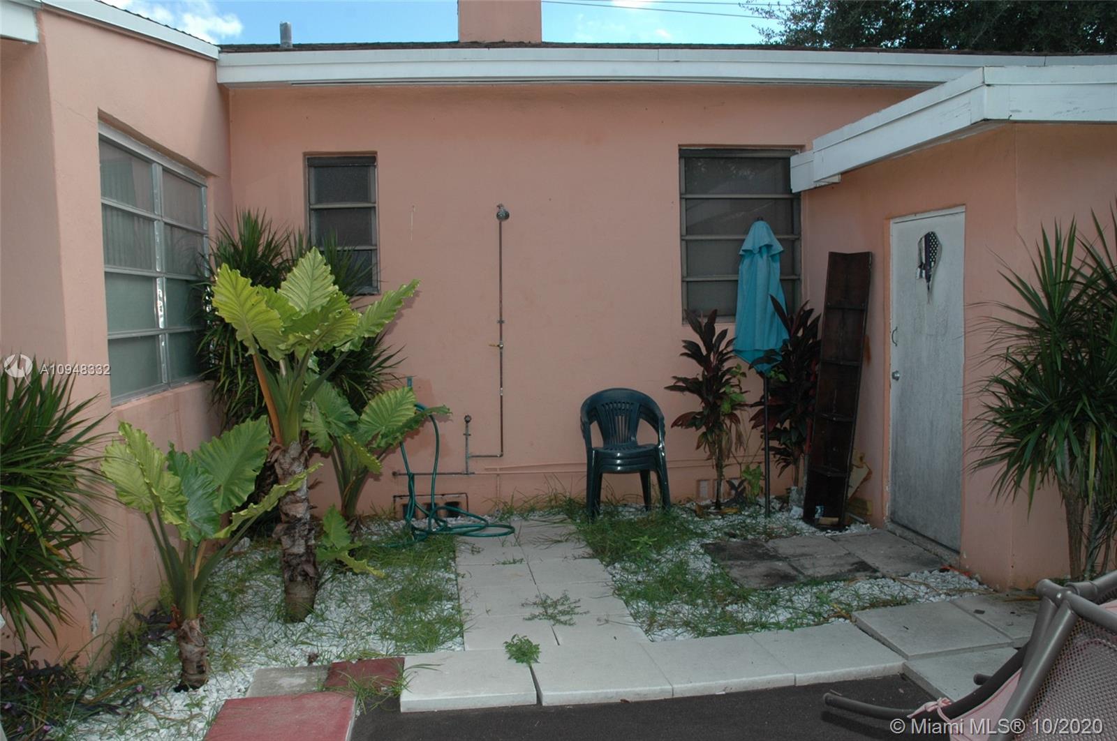 See details / 1712 sq. ft. $ 2020-10-26 0 Photo