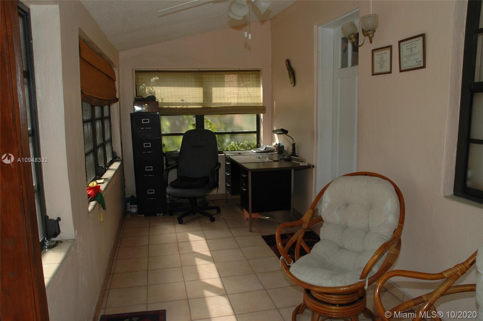 See details / 1712 sq. ft. $ 2020-10-26 0 Photo