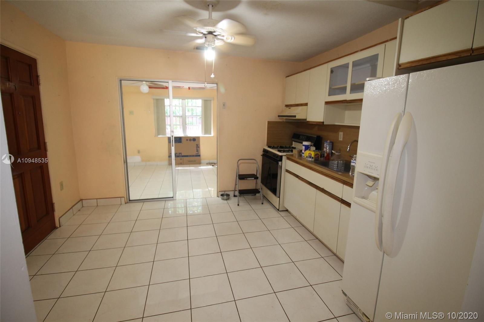 See details / 1676 sq. ft. $ 2020-11-23 0 Photo