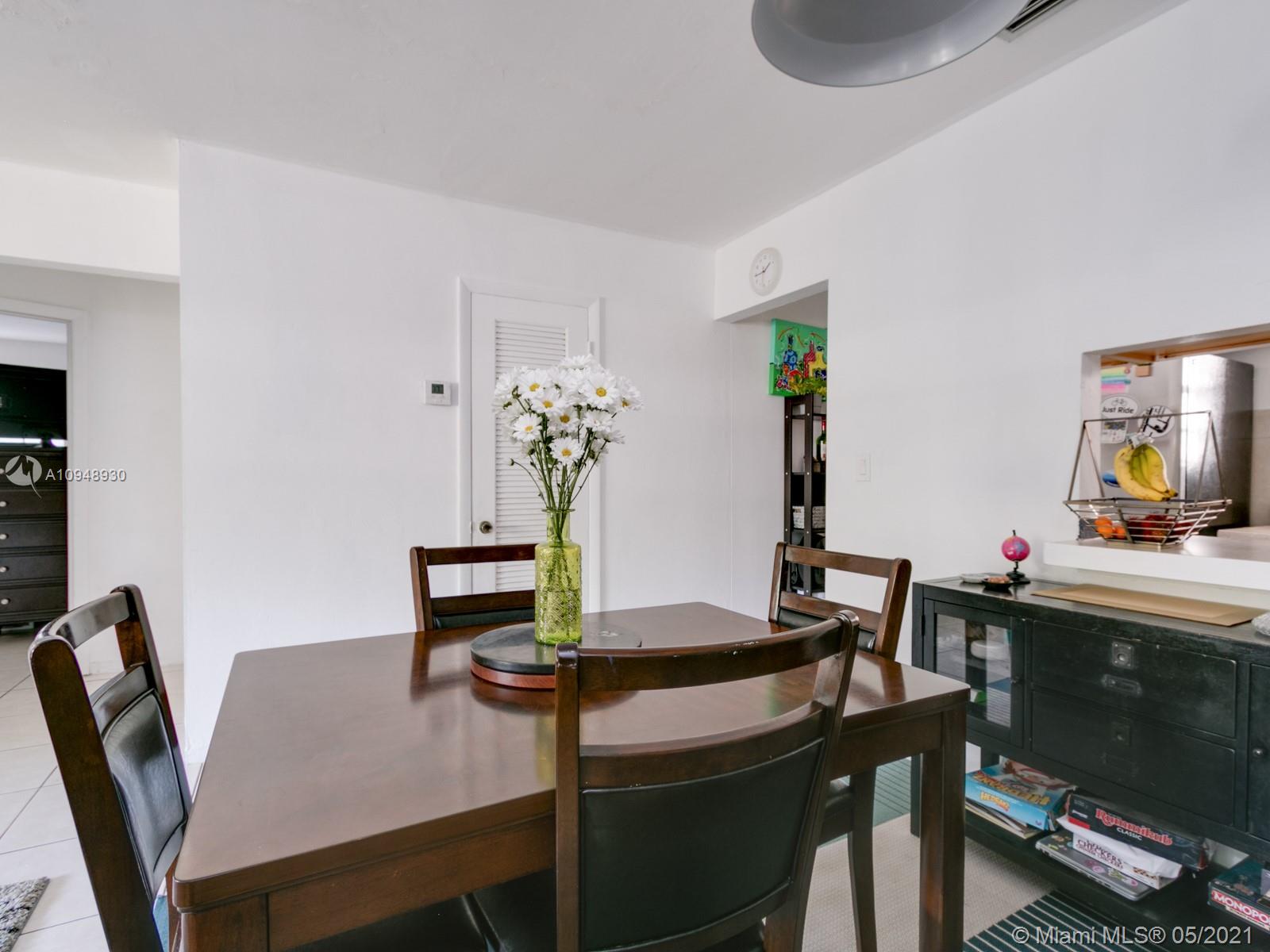 See details / 1800 sq. ft. $ 2020-10-27 0 Photo