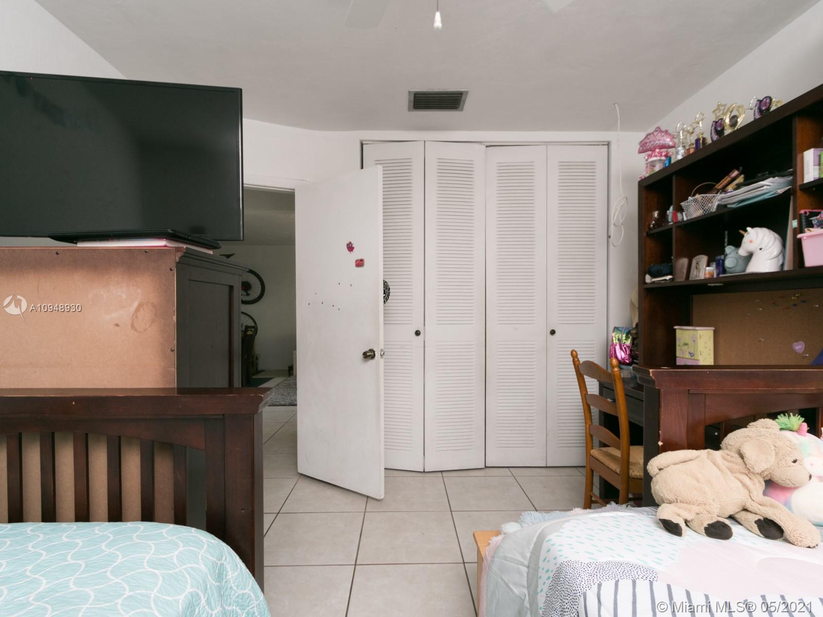 See details / 1800 sq. ft. $ 2020-10-27 0 Photo