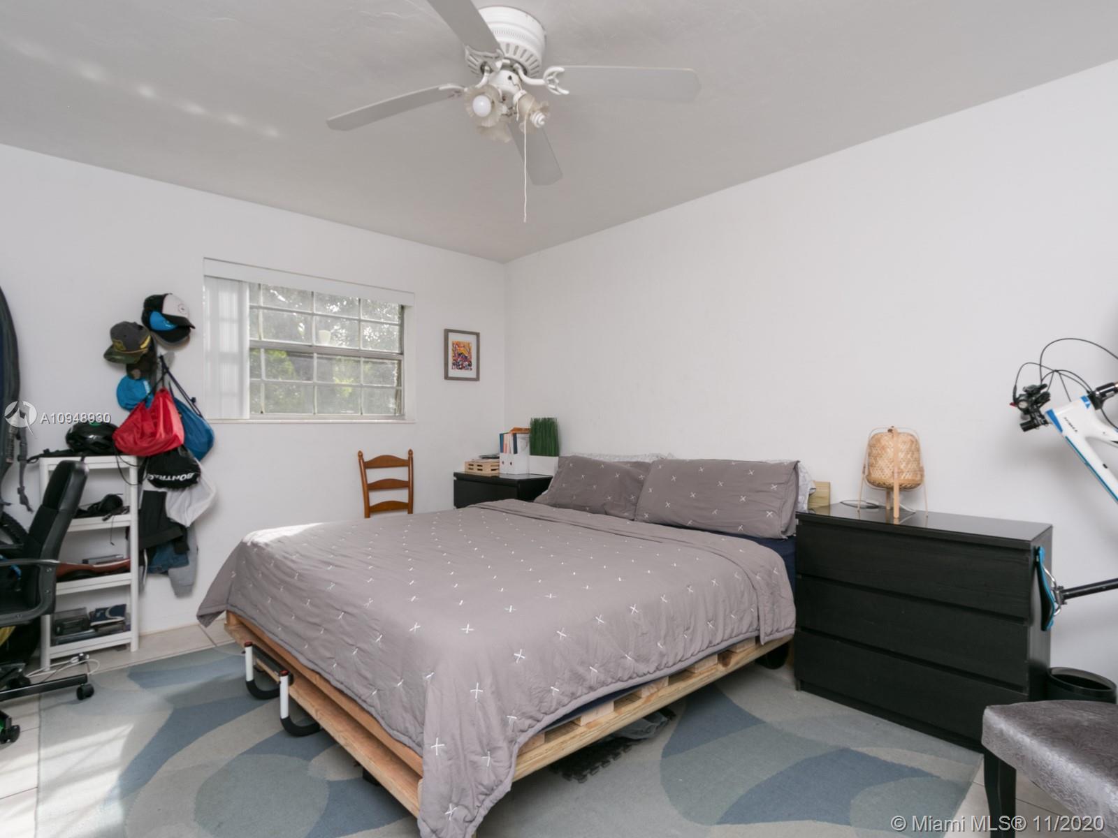 See details / 1800 sq. ft. $ 2020-10-27 0 Photo