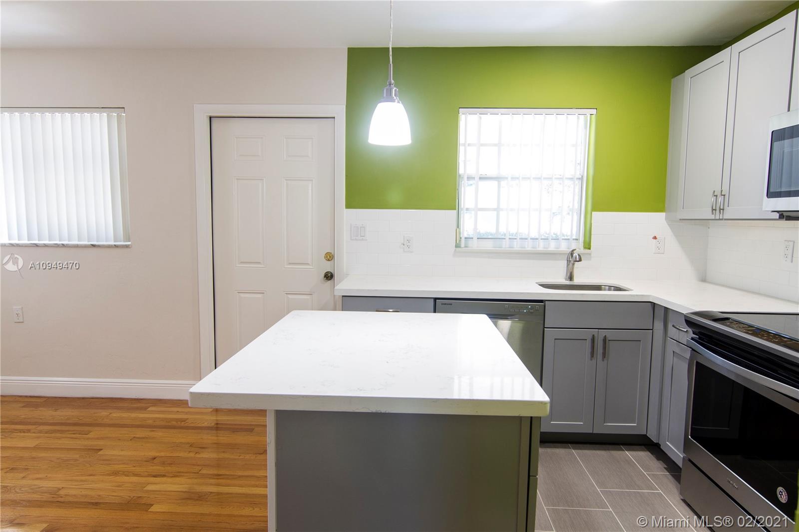 See details / 0 sq. ft. $ 2021-02-17 0 Photo