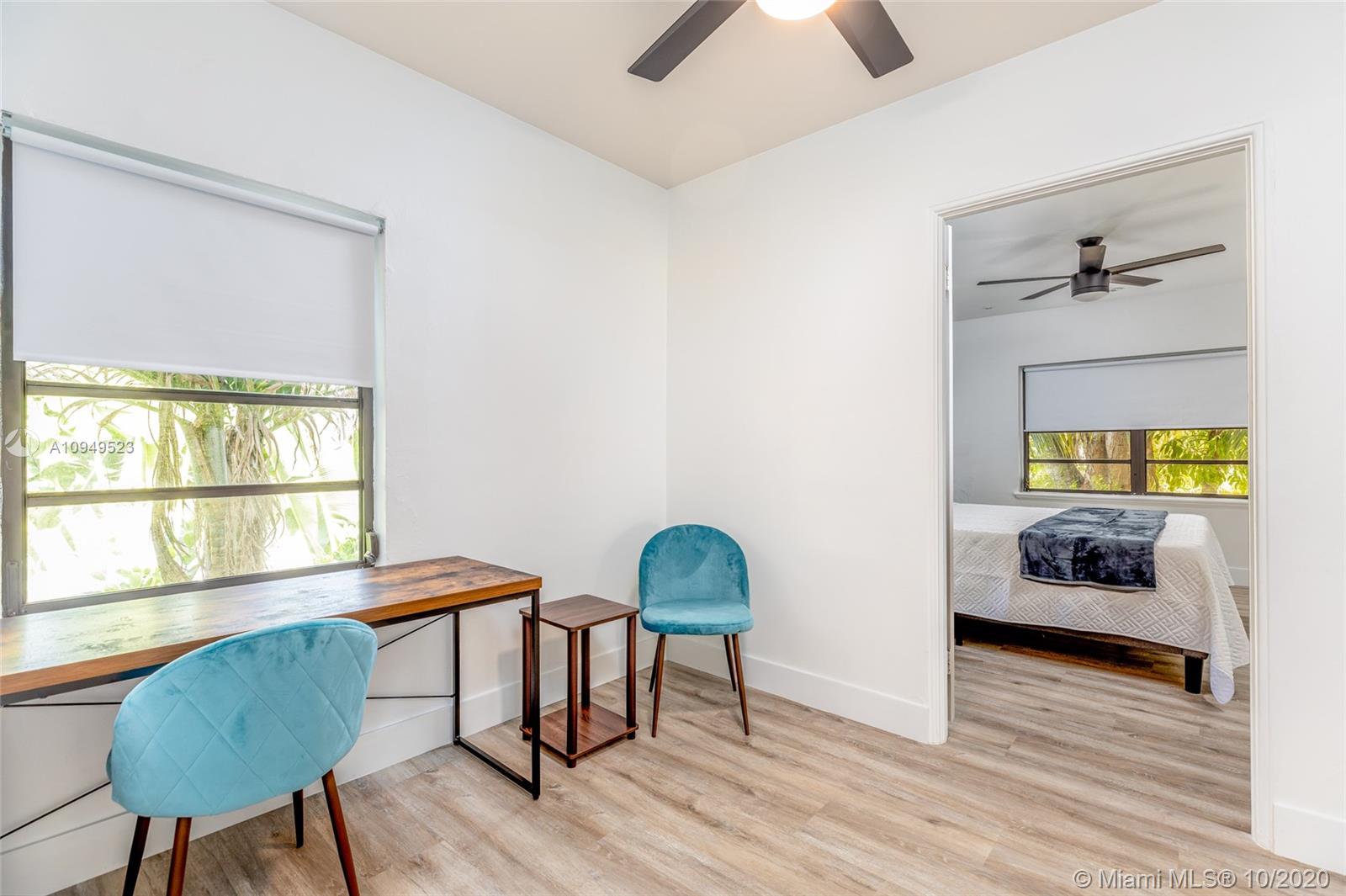 See details / 4381 sq. ft. $ 2020-10-28 0 Photo