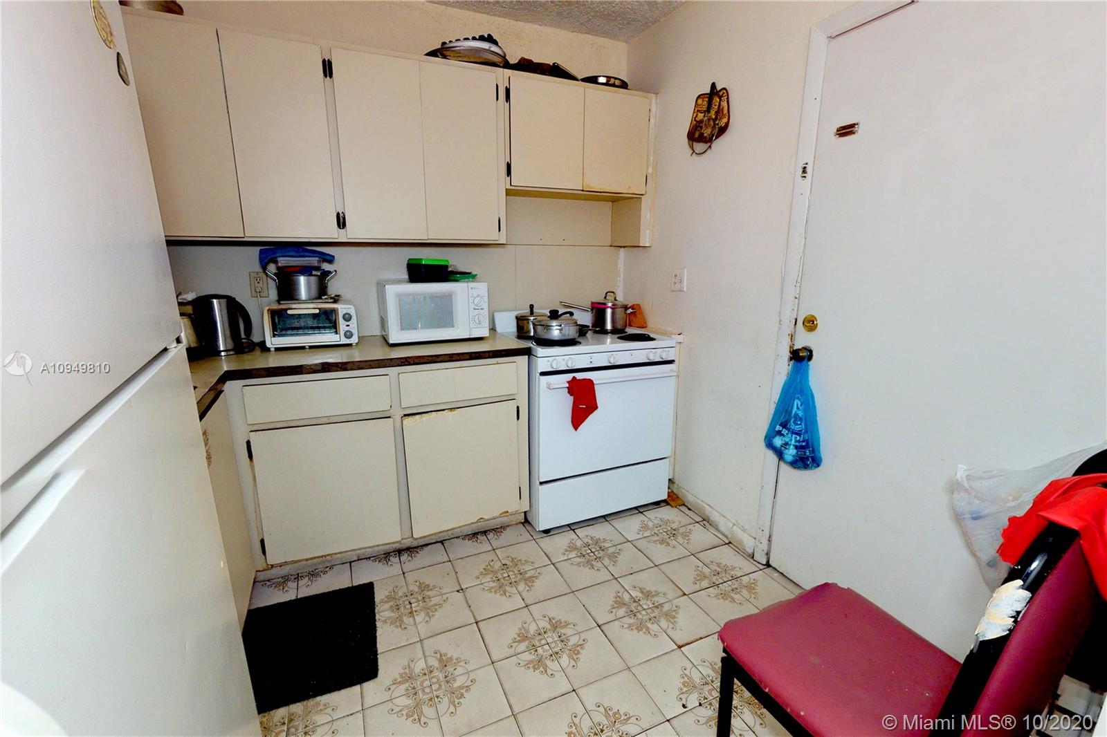 See details / 2588 sq. ft. $ 2020-10-29 0 Photo