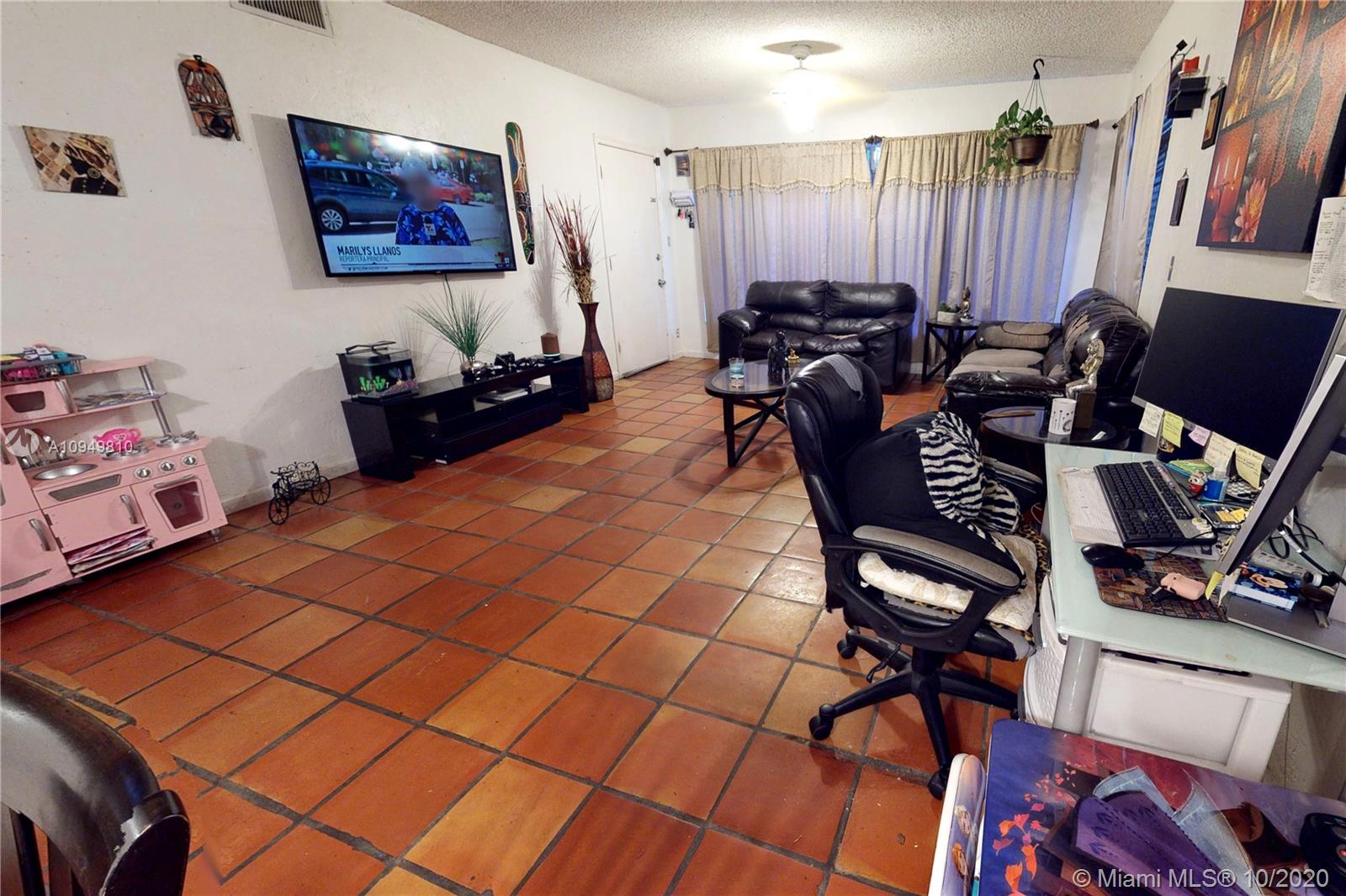See details / 2588 sq. ft. $ 2020-10-29 0 Photo