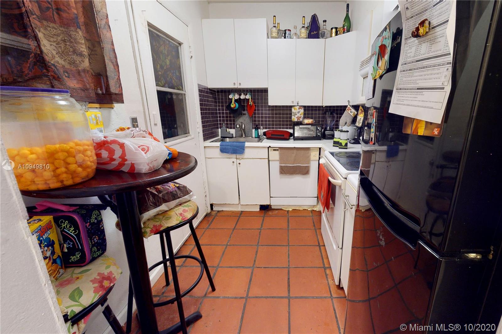 See details / 2588 sq. ft. $ 2020-10-29 0 Photo