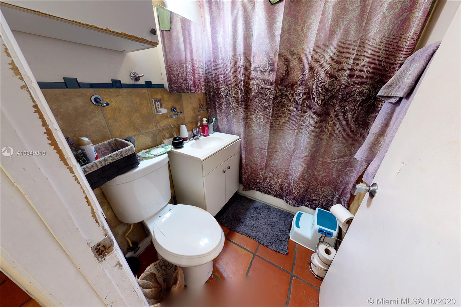 See details / 2588 sq. ft. $ 2020-10-29 0 Photo