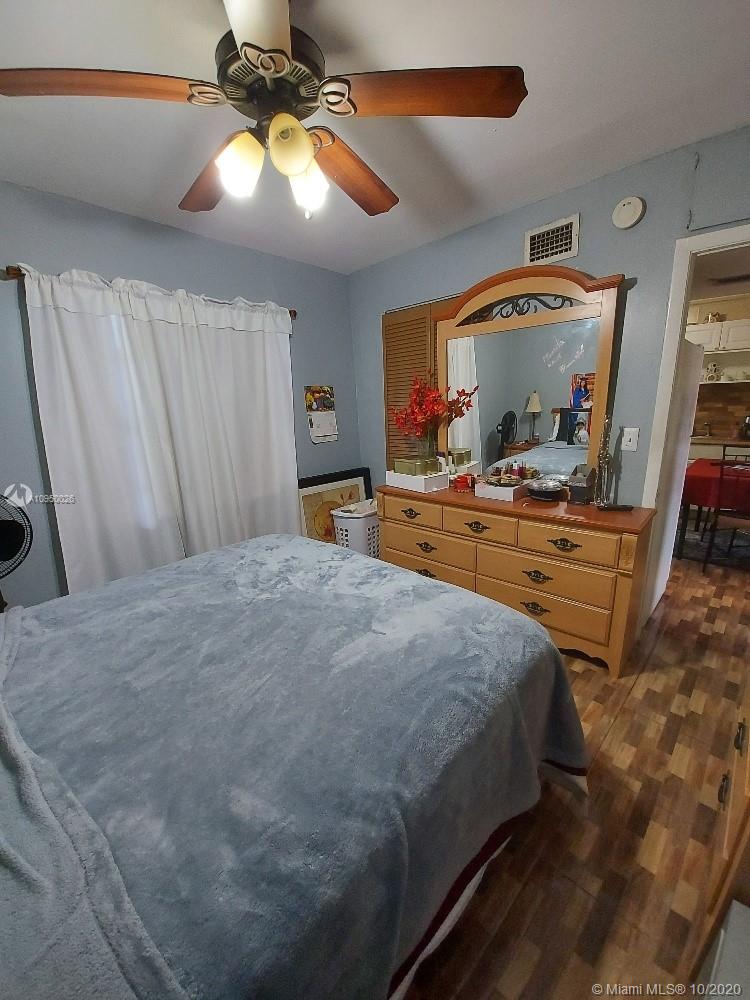 See details / 1438 sq. ft. $ 2020-12-02 0 Photo