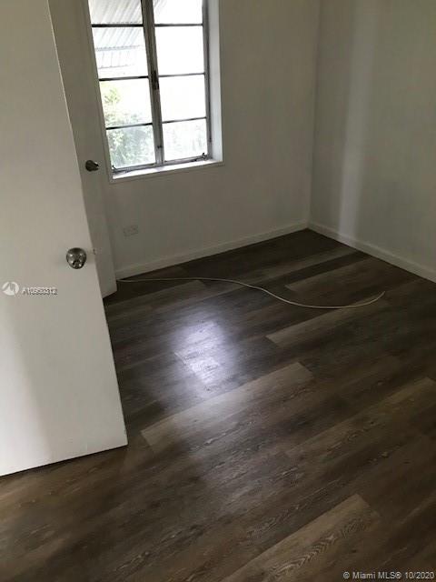 See details / sq. ft. $ 2020-10-29 0 Photo