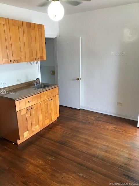 See details / sq. ft. $ 2020-10-29 0 Photo