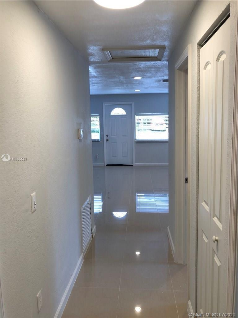 See details / 1196 sq. ft. $ 2021-01-04 0 Photo