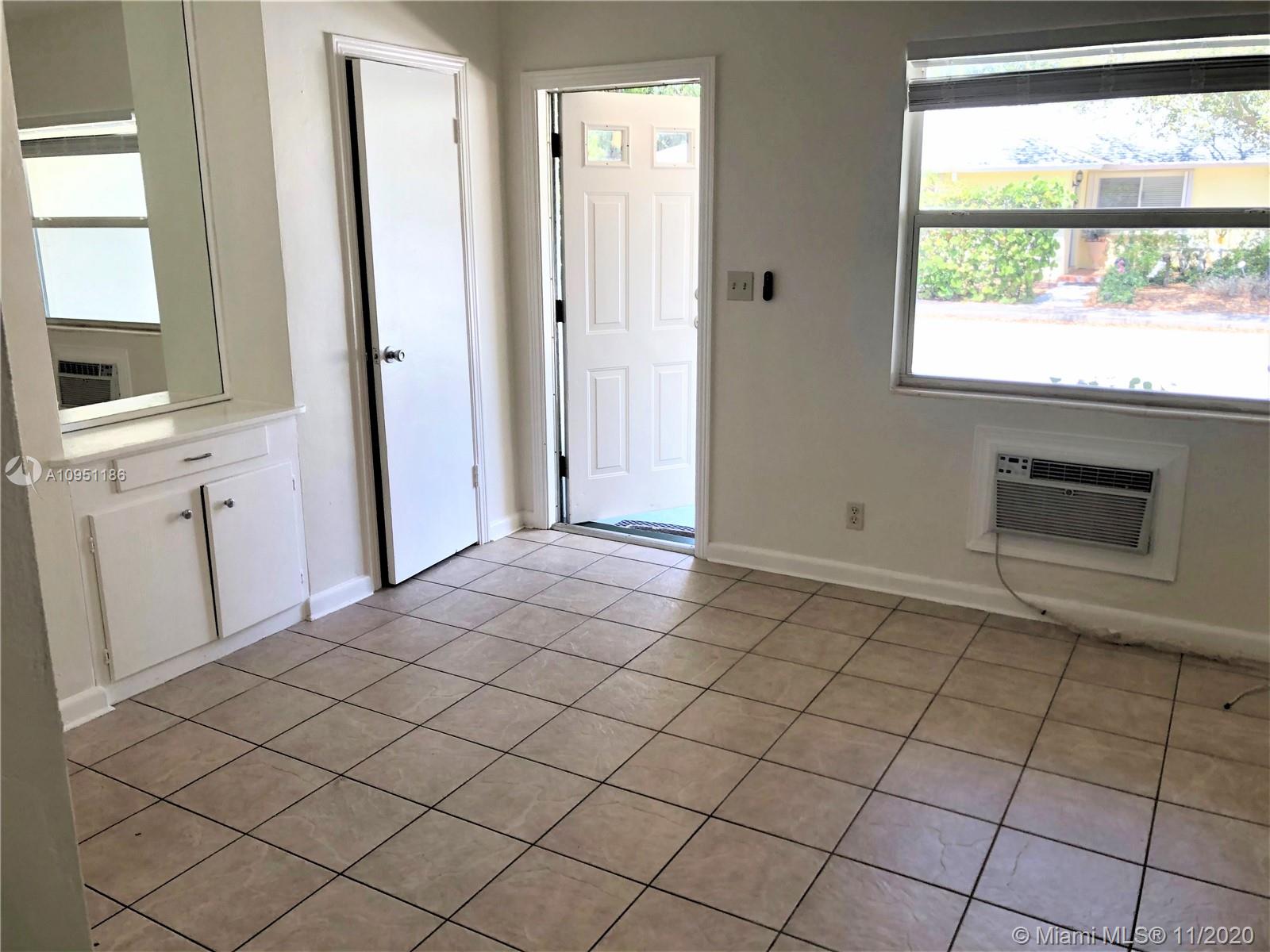 See details / 2074 sq. ft. $ 2020-11-01 0 Photo
