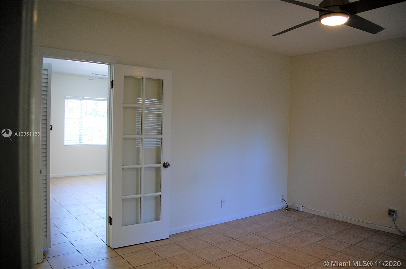 See details / 2074 sq. ft. $ 2020-11-01 0 Photo