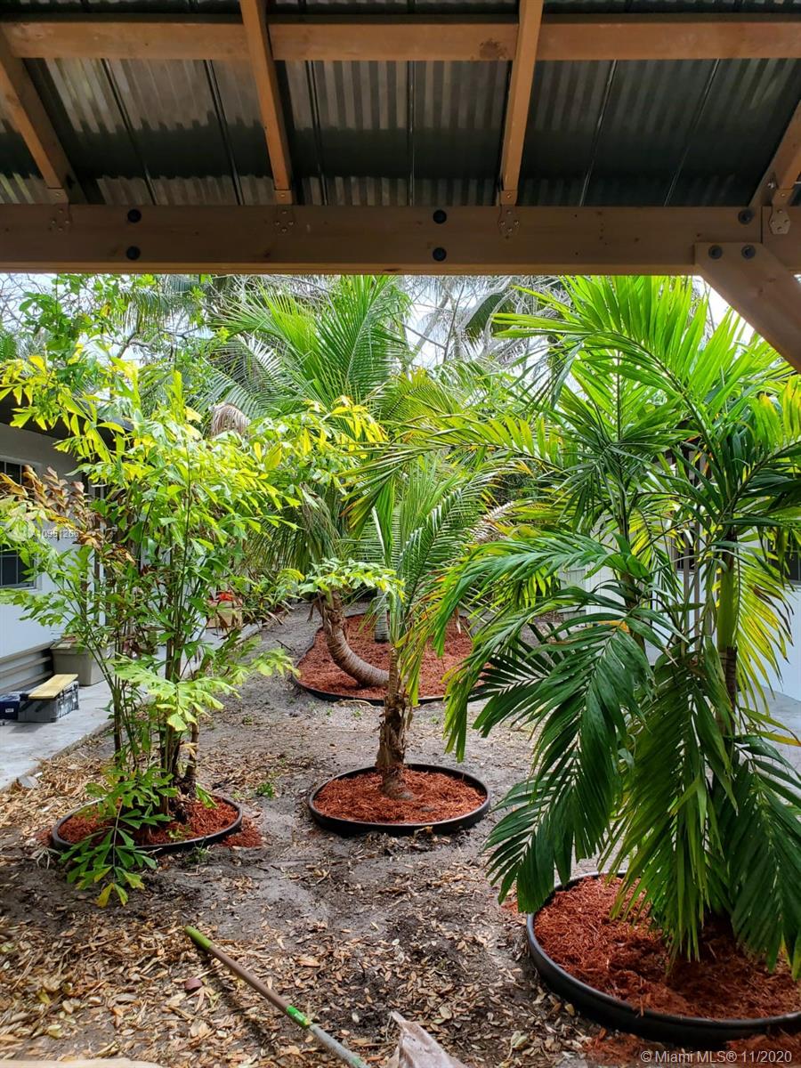 See details / 1906 sq. ft. $ 2020-11-01 0 Photo