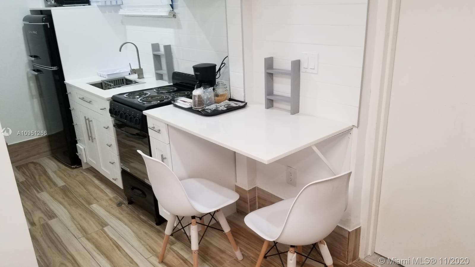 See details / 1906 sq. ft. $ 2020-11-01 0 Photo