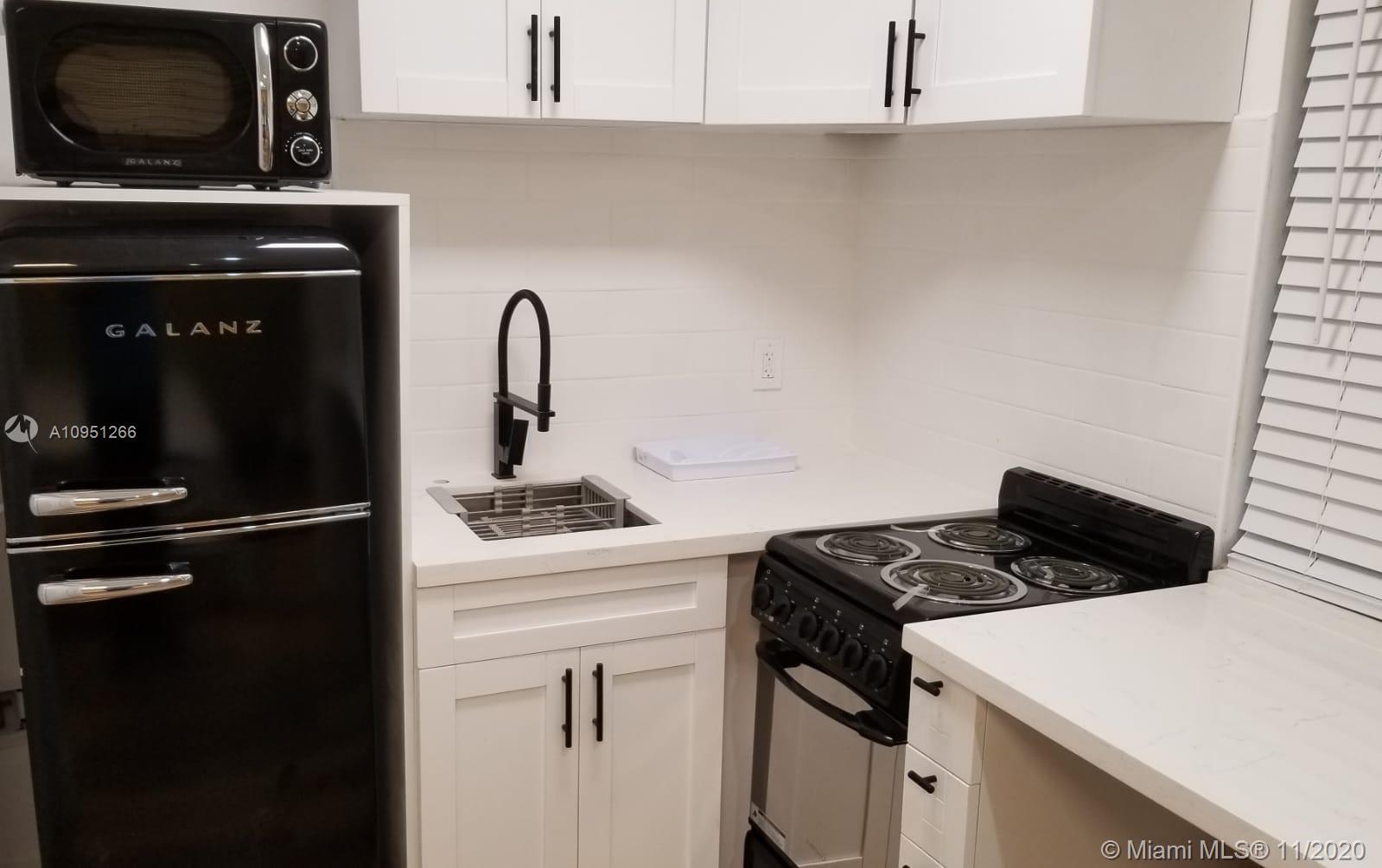 See details / 1906 sq. ft. $ 2020-11-01 0 Photo