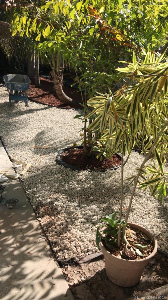 See details / 1906 sq. ft. $ 2020-11-02 0 Photo