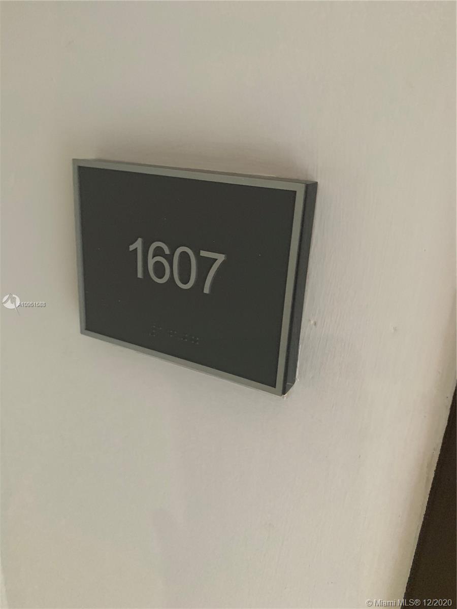 Подробнее 1607 1 / 1 871 кв.футов $ 2020-12-28 0 Фото