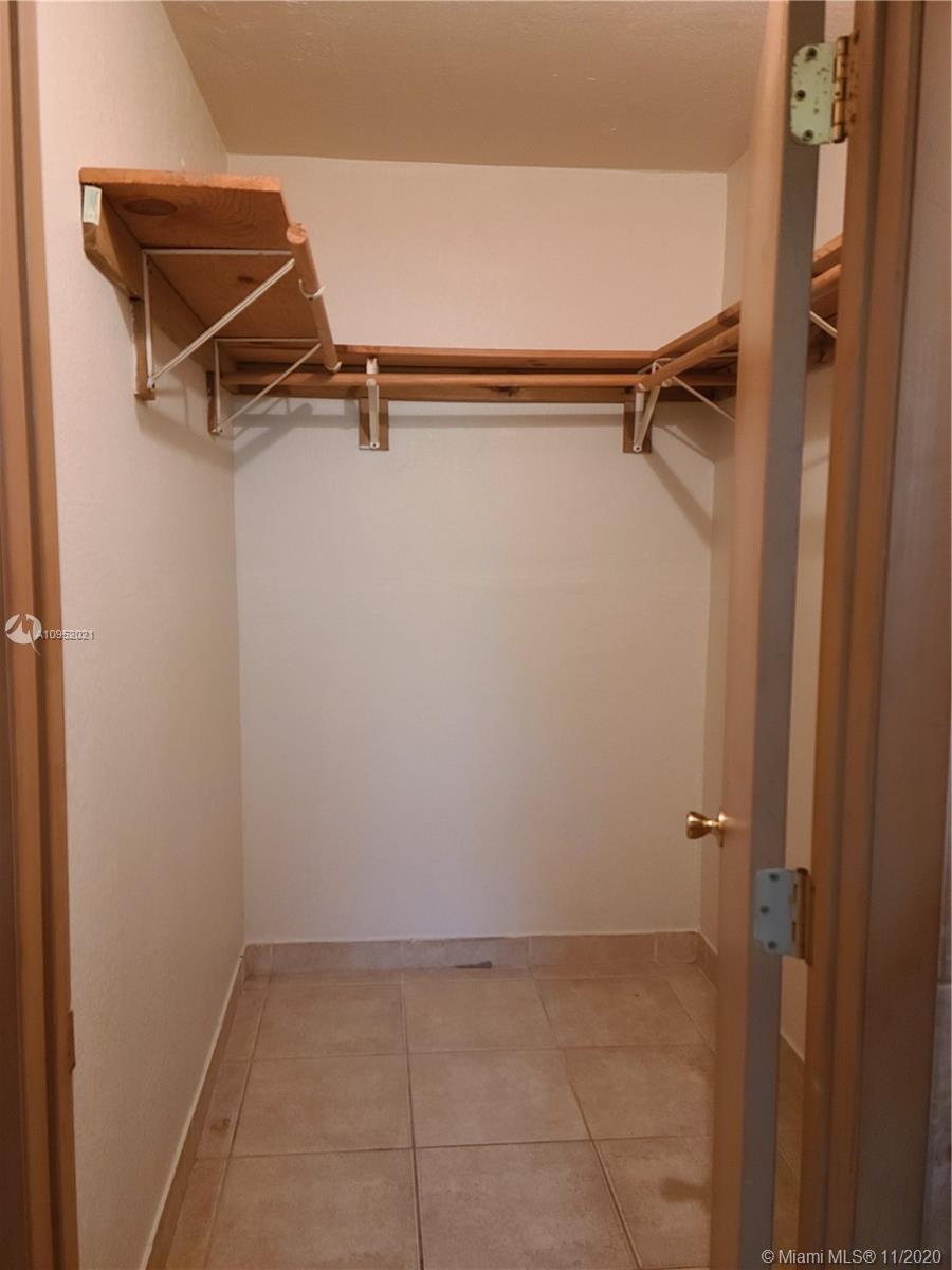 Ver detalles 3 / 2 1435 sq. ft. $ 2020-11-02 0 foto