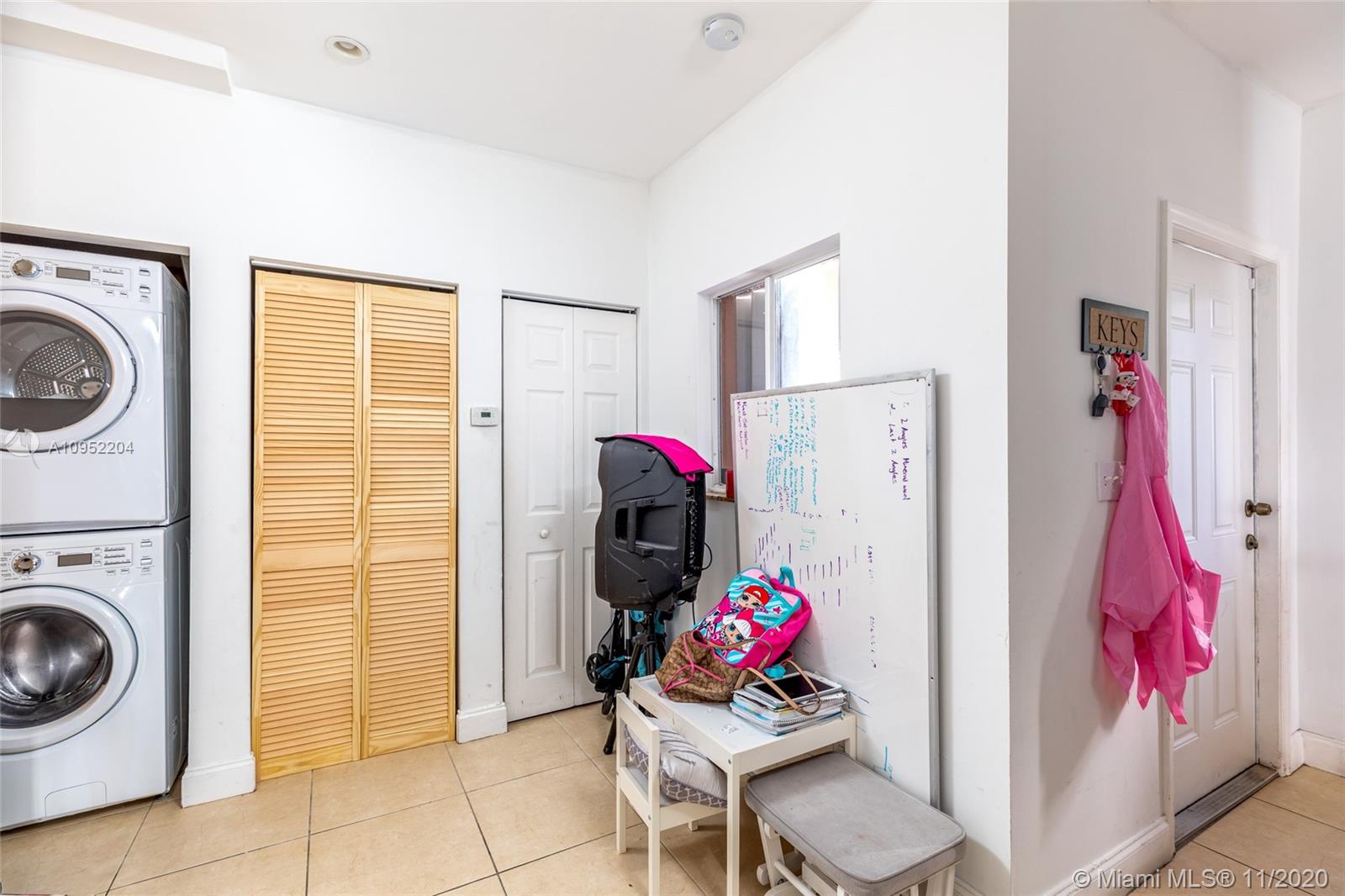 See details / 3460 sq. ft. $ 2020-11-03 0 Photo