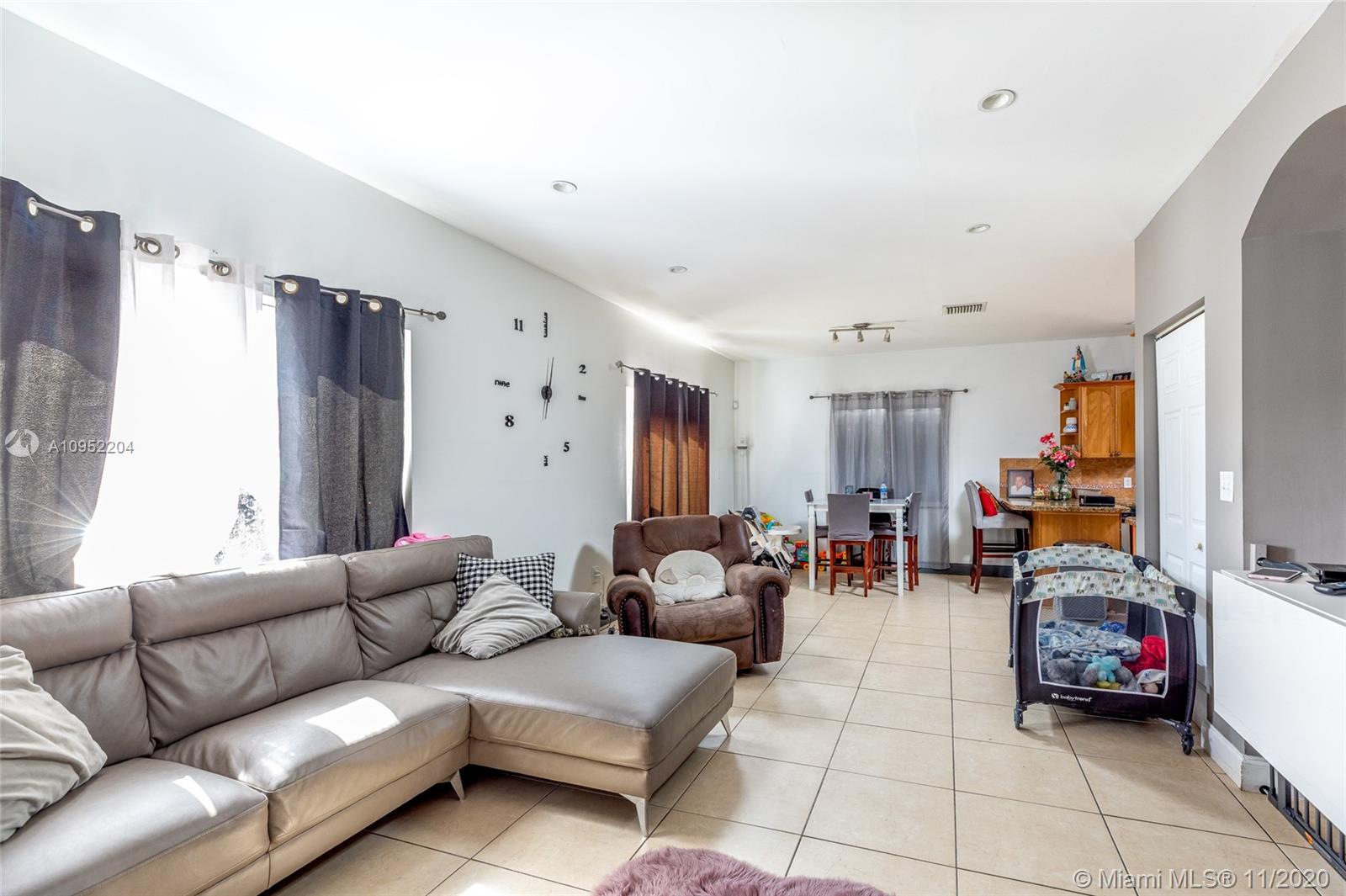 See details / 3460 sq. ft. $ 2020-11-03 0 Photo