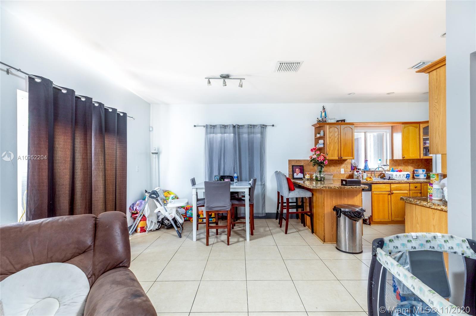 See details / 3460 sq. ft. $ 2020-11-03 0 Photo
