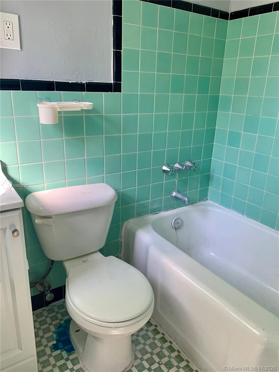 See details / sq. ft. $ 2020-11-03 0 Photo