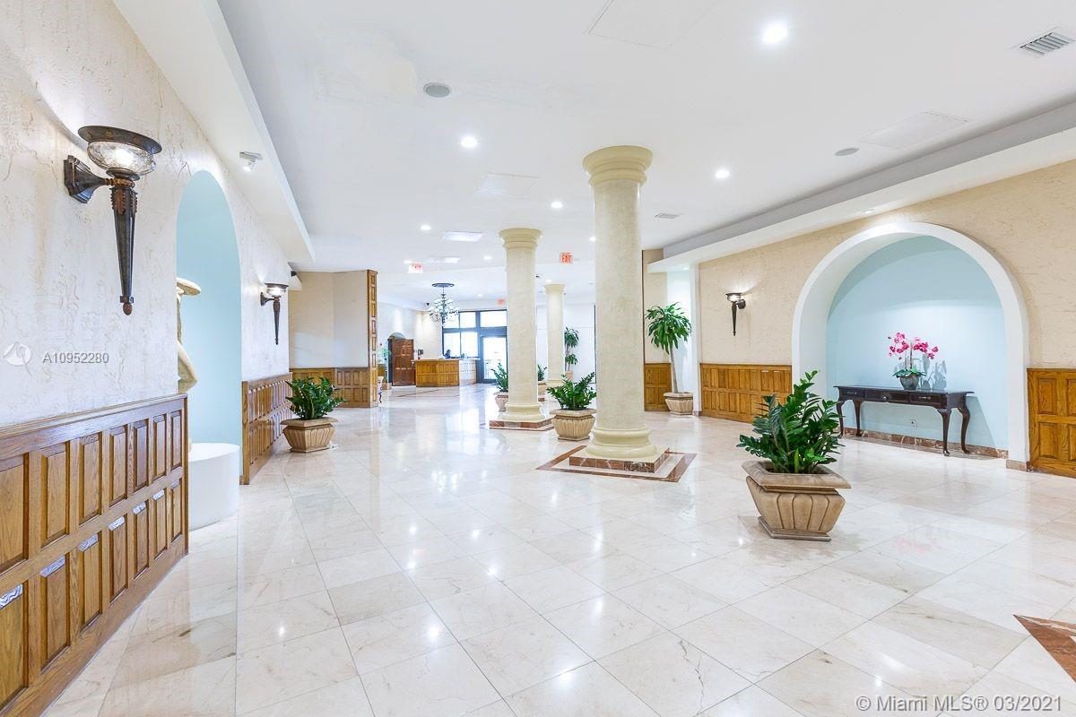 Photo of 3725 Ocean Dr #307, Hollywood, Florida, 33019 -