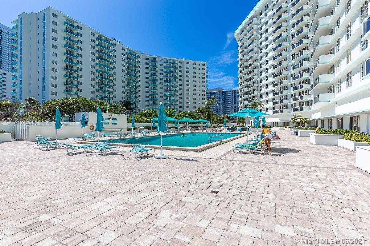Photo of 3725 Ocean Dr #307, Hollywood, Florida, 33019 -