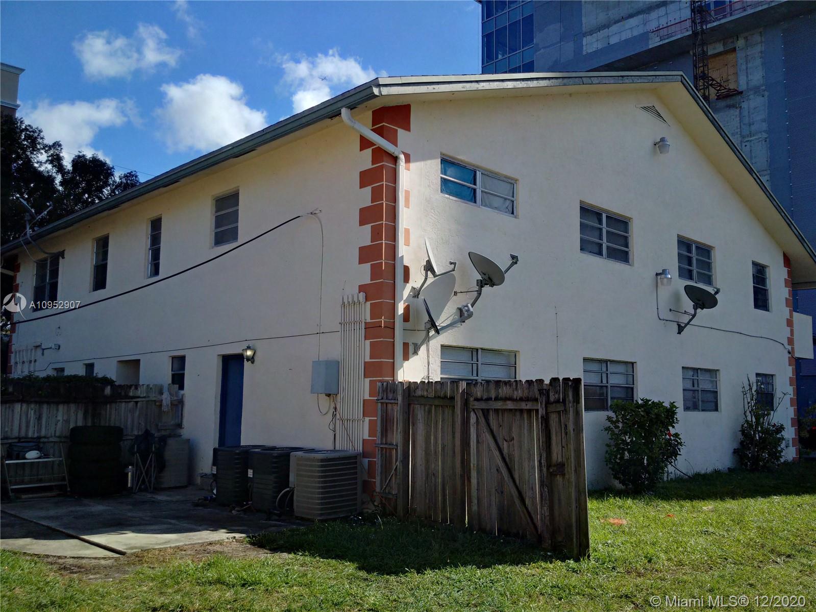 See details / 4401 sq. ft. $ 2020-11-04 0 Photo
