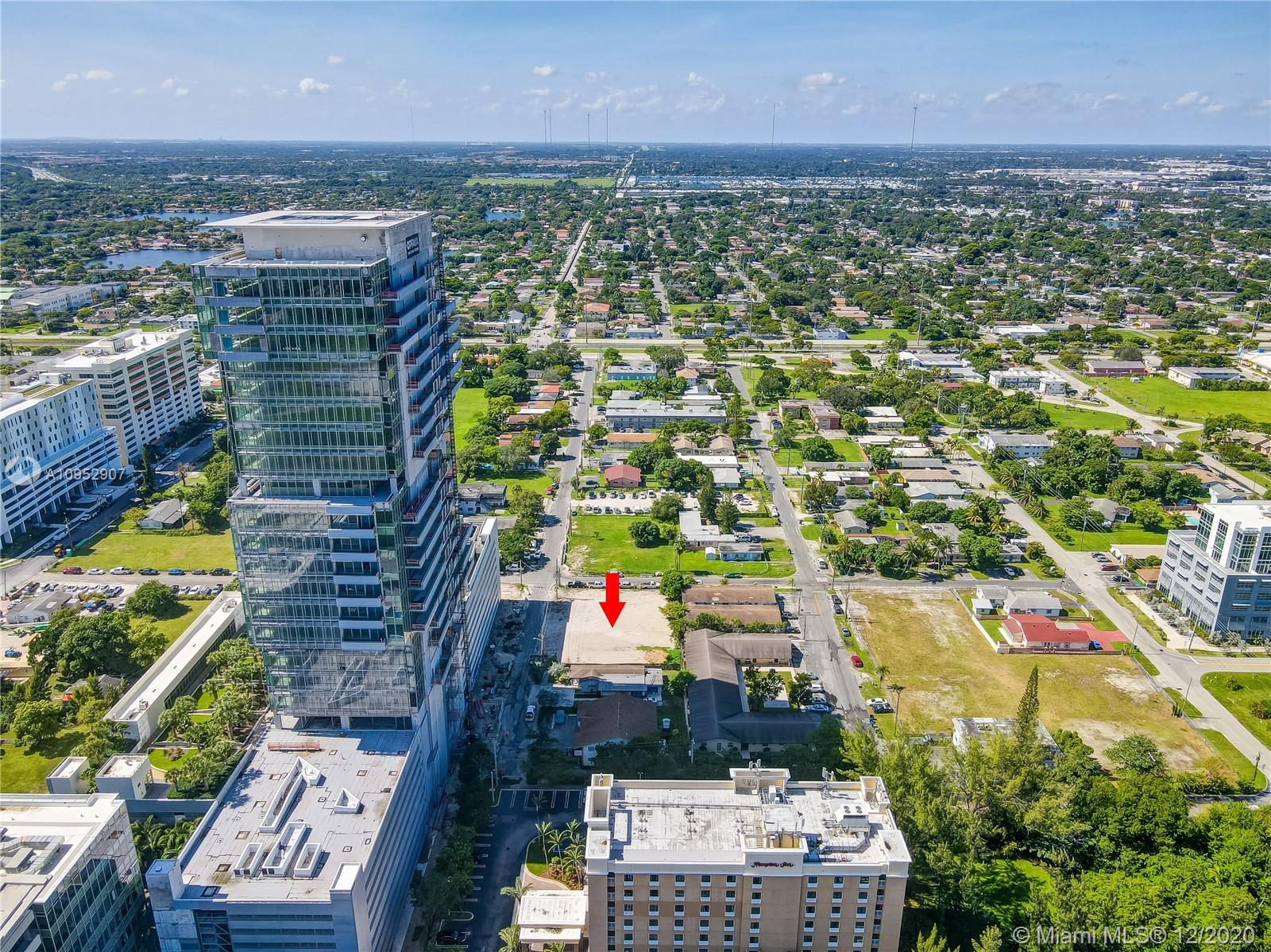 See details / 4401 sq. ft. $ 2020-11-04 0 Photo