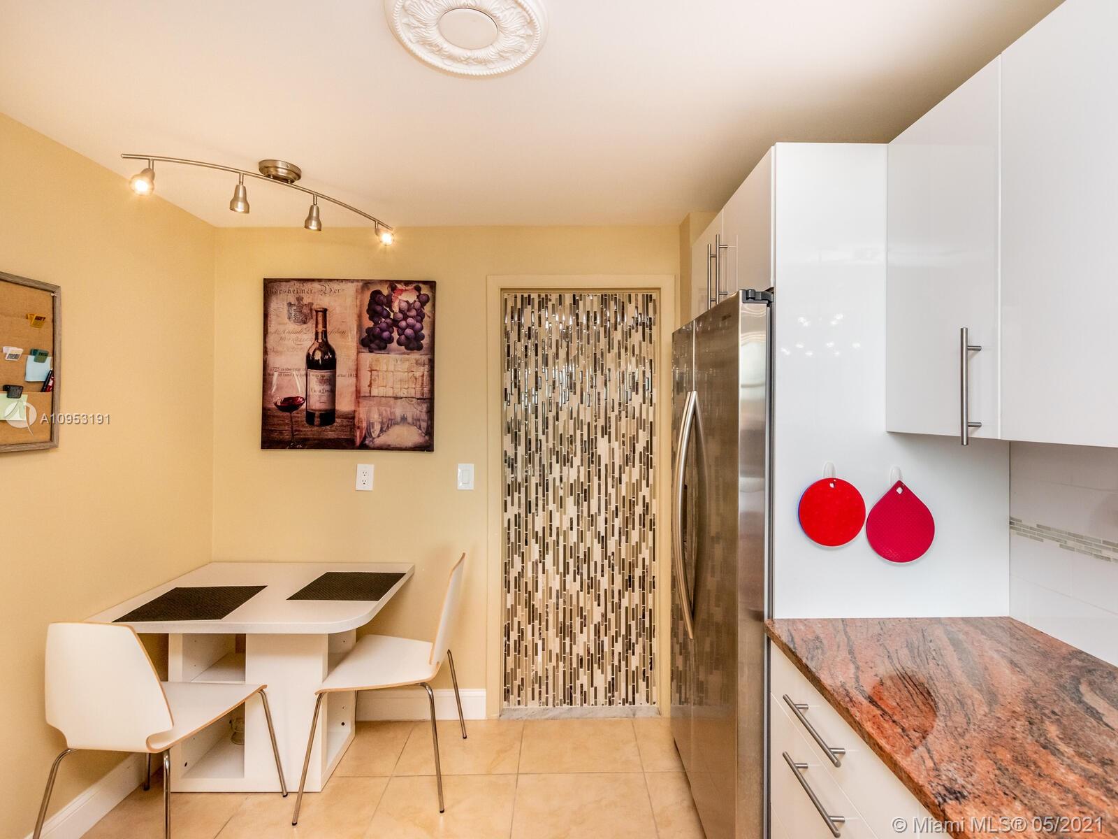 Photo of 1410 Ocean Dr #905, Hollywood, Florida, 33019 -