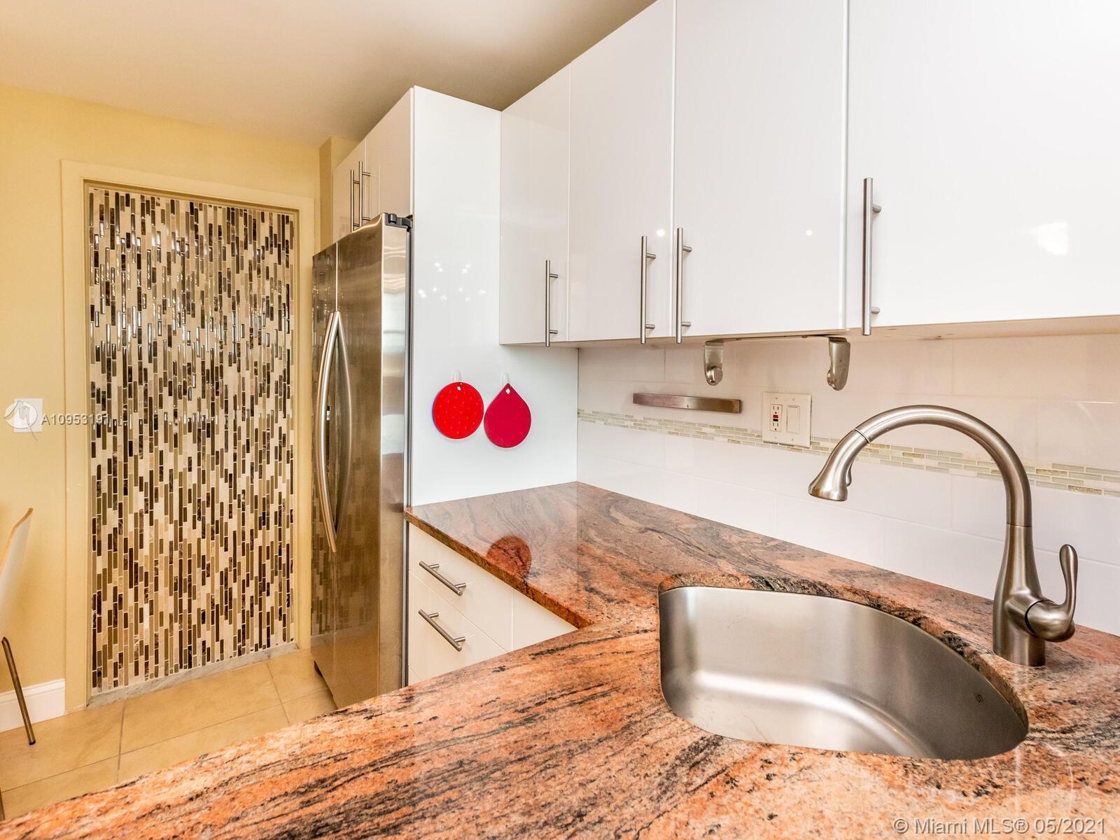 Photo of 1410 Ocean Dr #905, Hollywood, Florida, 33019 -
