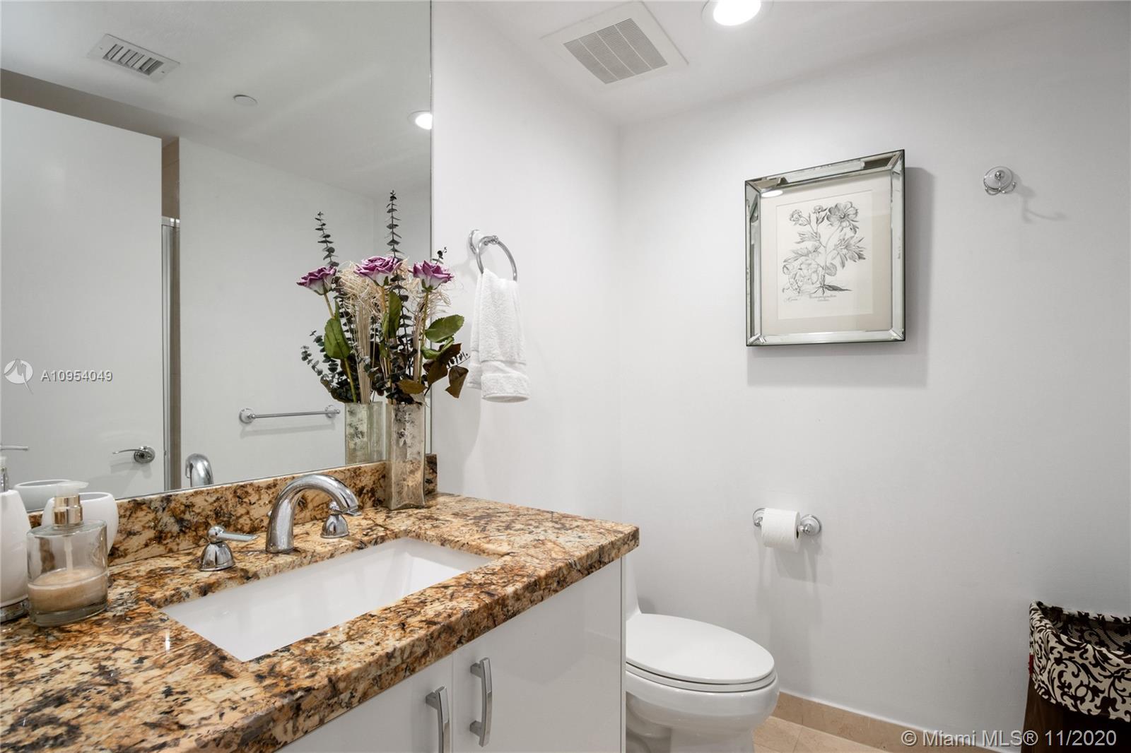 Ver detalles 3904 3 / 3 1675 sq. ft. $ 2020-11-06 0 foto