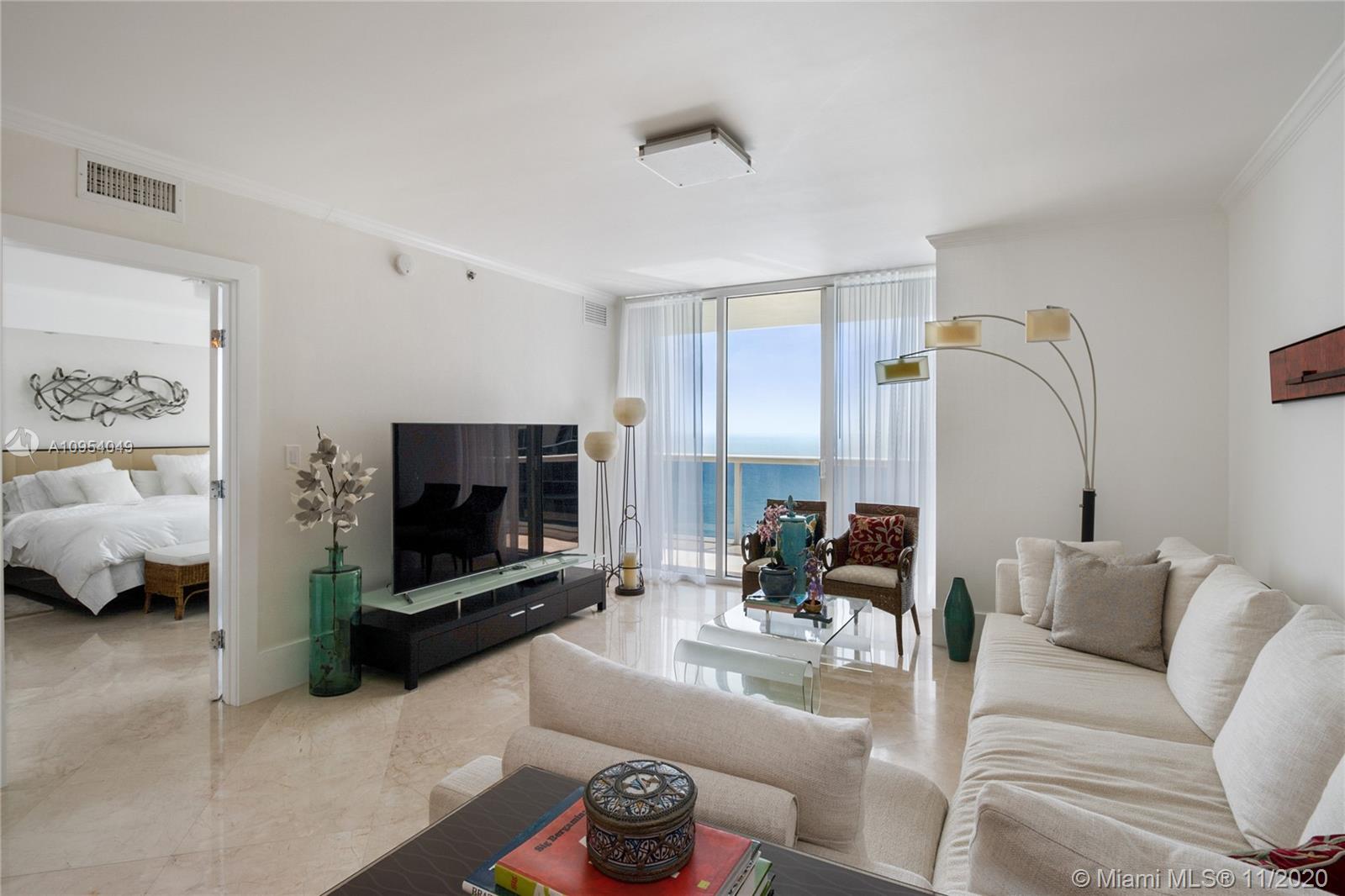 Ver detalles 3904 3 / 3 1675 sq. ft. $ 2020-11-06 0 foto