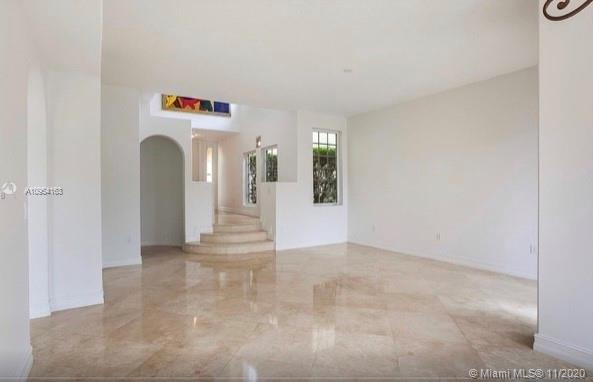 Photo of 3178 211th St, Aventura, Florida, 33180 - Entrance hallway
