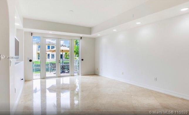 Photo of 3178 211th St, Aventura, Florida, 33180 - Family room