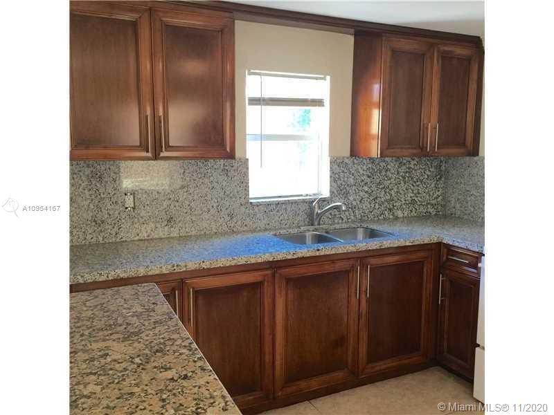 See details / 2007 sq. ft. $ 2020-11-06 0 Photo
