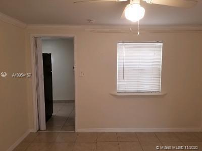 See details / 2007 sq. ft. $ 2020-11-06 0 Photo