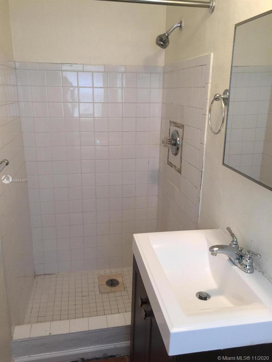 See details / 2007 sq. ft. $ 2020-11-06 0 Photo
