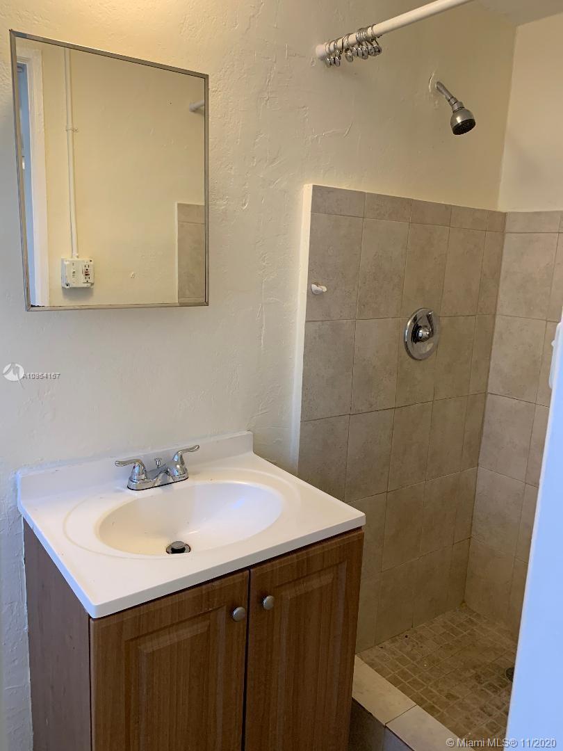See details / 2007 sq. ft. $ 2020-11-06 0 Photo