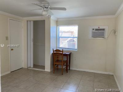 See details / 2007 sq. ft. $ 2020-11-06 0 Photo