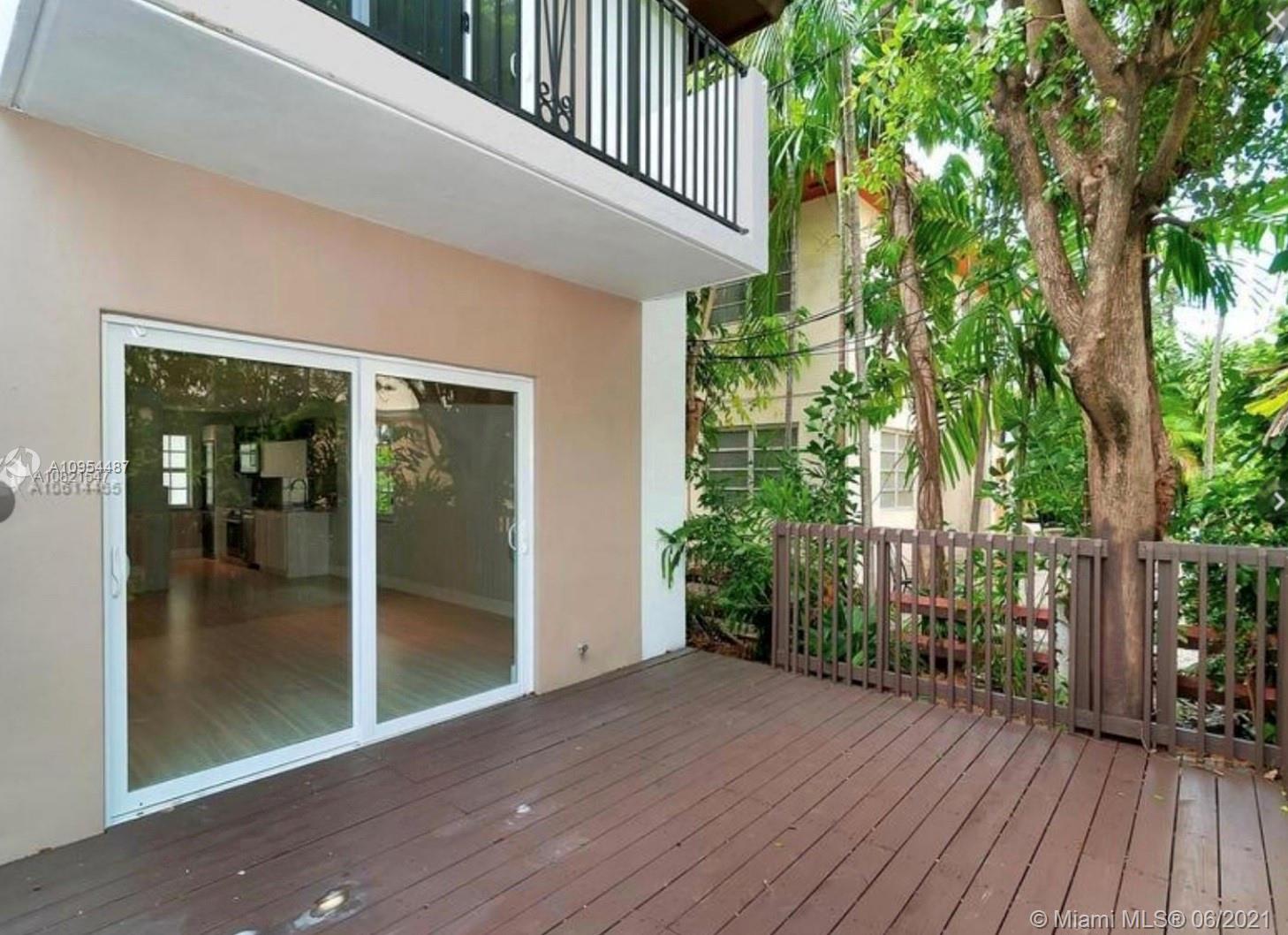 See details / 4508 sq. ft. $ 2021-04-01 0 Photo