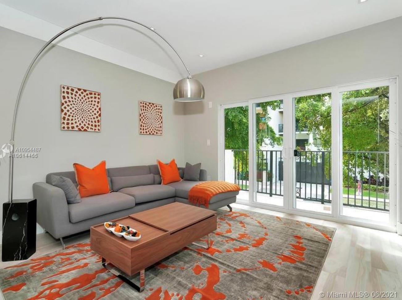 See details / 4508 sq. ft. $ 2021-04-01 0 Photo